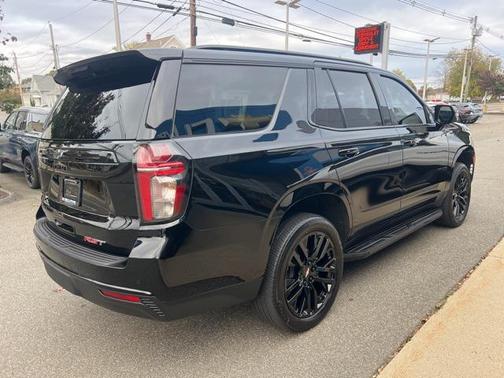 2023 Chevrolet Tahoe 4WD RST