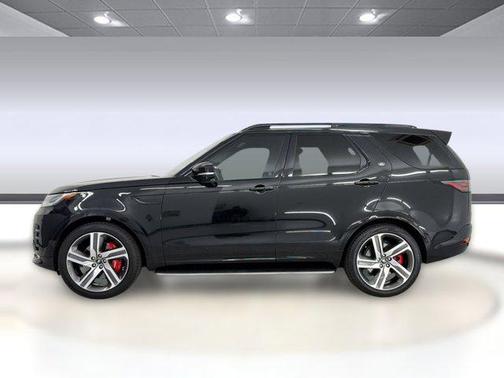 Santorini Black Metallic 2023 Land Rover Discovery P360 Metropolitan Edition