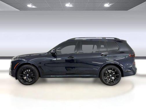 Carbon Black Metallic 2024 BMW X7 xDrive40i