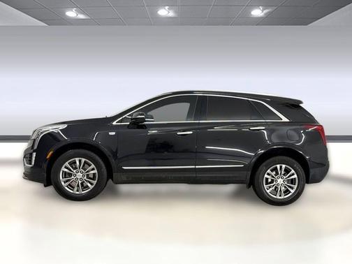 Stellar Black Metallic 2021 Cadillac XT5 Premium Luxury