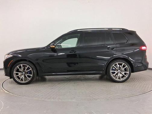 2022 BMW X7 M50i