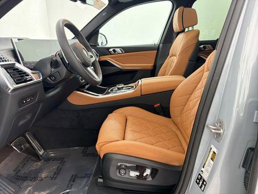 Brooklyn Grey Metallic 2026 BMW X5 xDrive40i