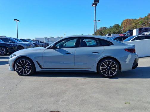2025 BMW M440 i