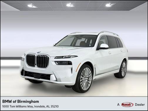 Mineral White Metallic 2027 BMW X7 xDrive40i