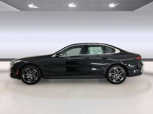 Black Sapphire Metallic 2026 BMW 530 530i