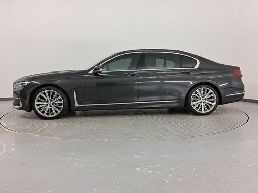 2022 BMW 750 i xDrive