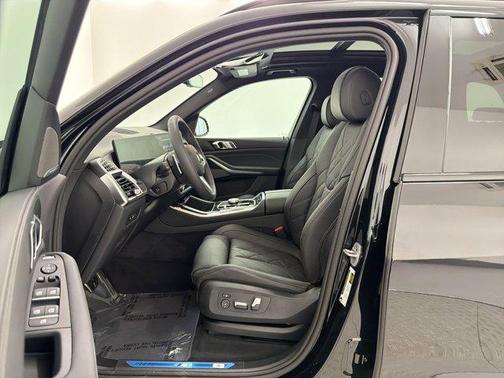 Black Sapphire Metallic 2026 BMW X5 sDrive40i