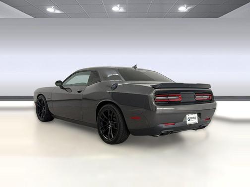 Granite Pearlcoat 2022 Dodge Challenger R/T