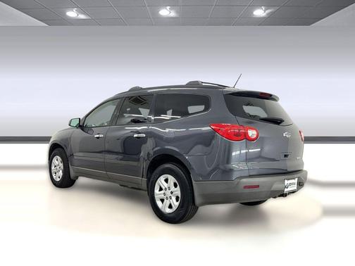Cyber Gray Metallic 2012 Chevrolet Traverse LS