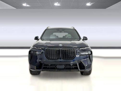 Carbon Black Metallic 2027 BMW X7 xDrive40i