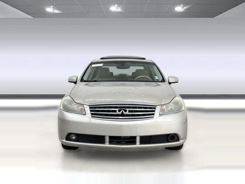 Gold 2006 INFINITI M35 Base