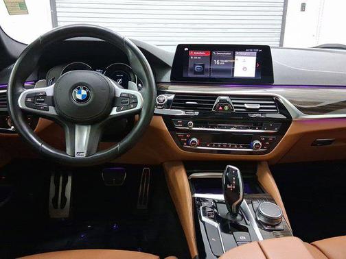 2019 BMW 540 540i