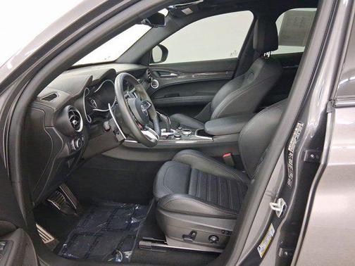 2023 Alfa Romeo Stelvio Quadrifoglio