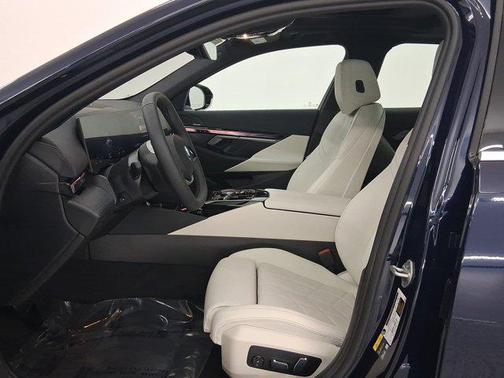 2026 BMW i5 eDrive40