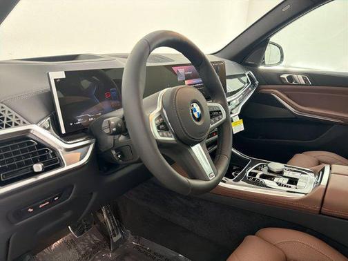 Black Sapphire Metallic 2026 BMW X5 xDrive40i