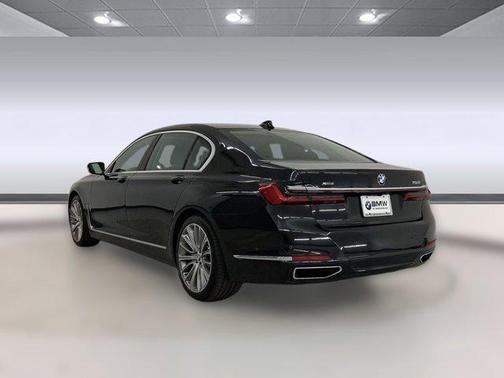 2021 BMW 750 i xDrive