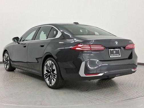 2025 BMW 530 i