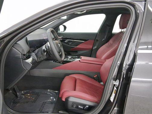 2025 BMW 530 i