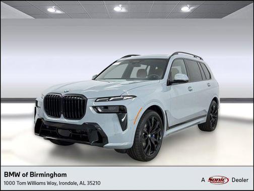 Brooklyn Grey Metallic 2027 BMW X7 xDrive40i