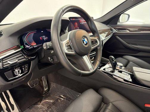 2023 BMW 540 i