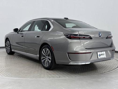 2025 BMW i7 xDrive60