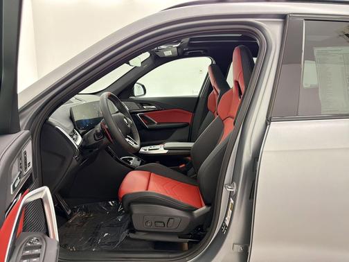 Frozen Pure Grey Metallic 2026 BMW X1 M35i