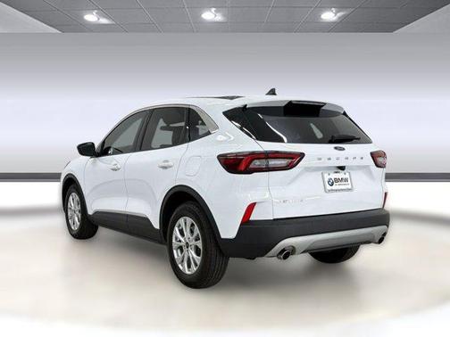 Oxford White 2023 Ford Escape Active