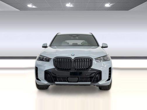Brooklyn Grey Metallic 2026 BMW X5 xDrive40i