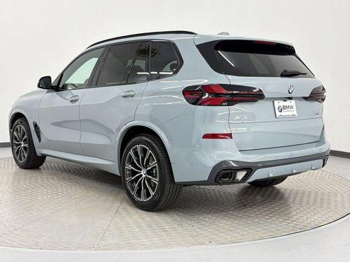 Brooklyn Grey Metallic 2026 BMW X5 xDrive40i