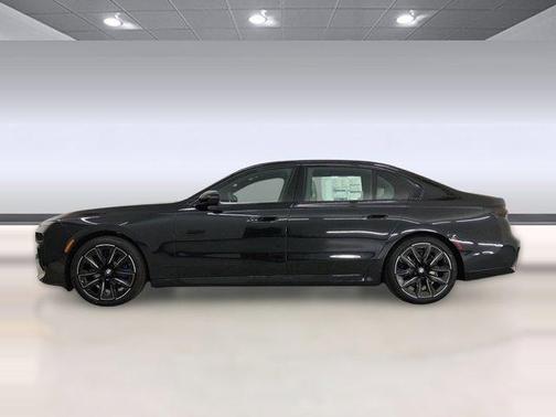Black Sapphire Metallic 2026 BMW 740 xDrive