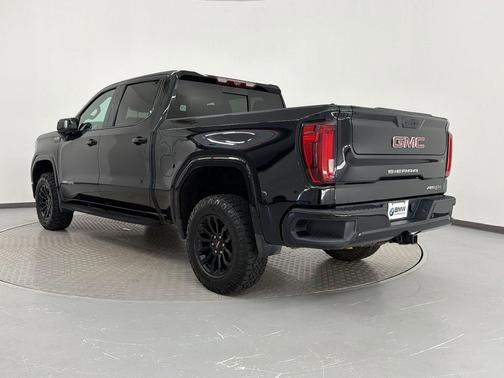 Onyx Black 2022 GMC Sierra 1500 AT4X
