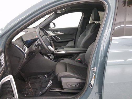 2025 BMW X2 xDrive28i