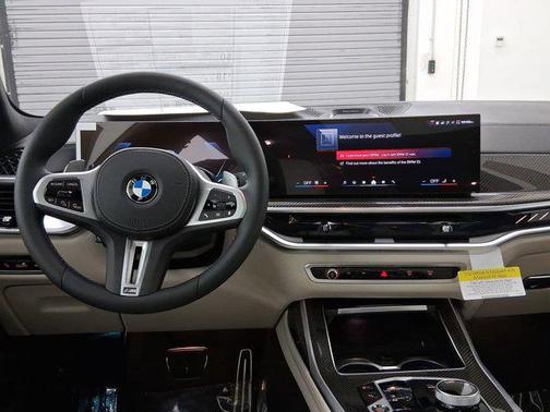 2026 BMW X7 M60i