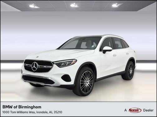 White 2024 Mercedes-Benz GLC 300 4MATIC