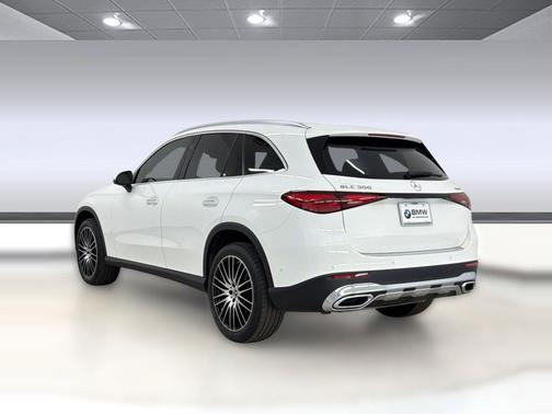 White 2024 Mercedes-Benz GLC 300 4MATIC