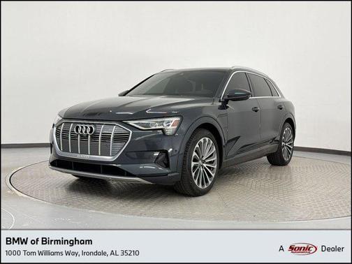 Manhattan Gray Metallic 2019 Audi e-tron Premium Plus