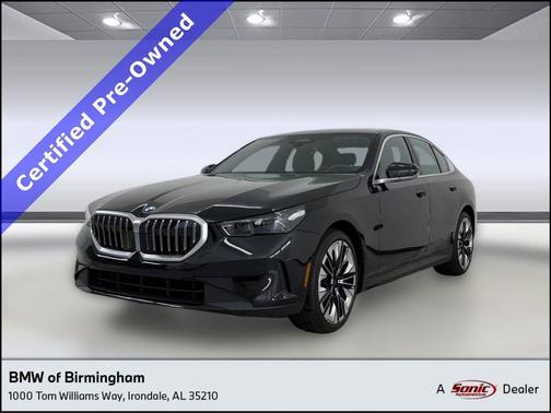 Black 2025 BMW 530 530i