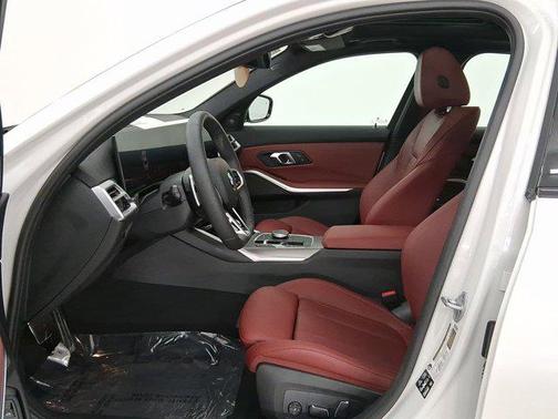2025 BMW 330 i xDrive