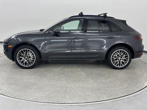 2017 Porsche Macan Base