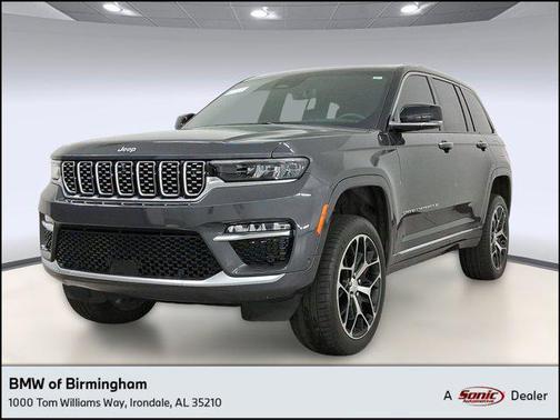 2022 Jeep Grand Cherokee Summit