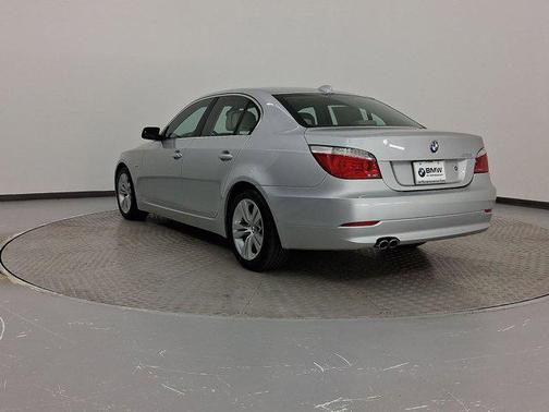 2010 BMW 528 528i