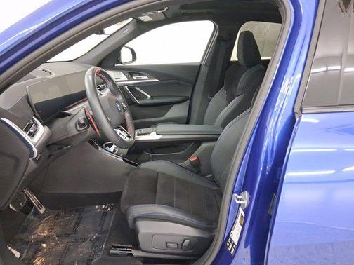 2025 BMW X2 M35i