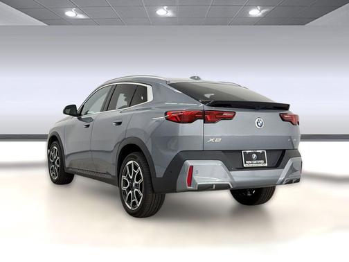 Silver 2025 BMW X2 xDrive28i