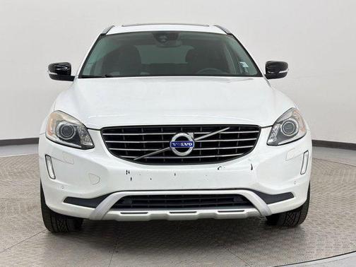 2017 Volvo XC60 T5 Dynamic
