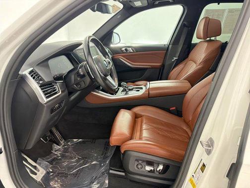 Alpine White 2022 BMW X5 sDrive40i