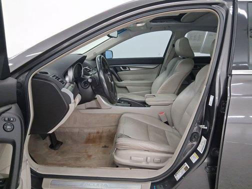 2011 Acura TL Technology