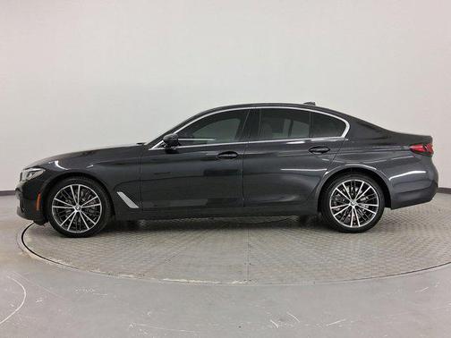 2023 BMW 530 i