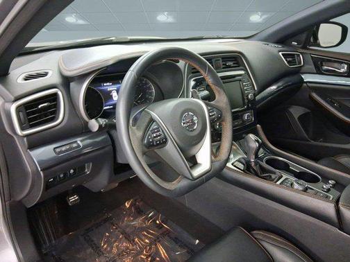 2022 Nissan Maxima SR Xtronic CVT