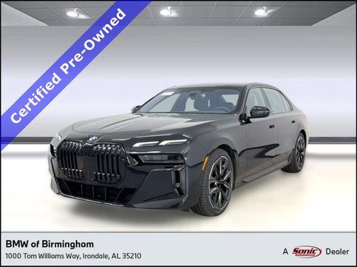 Black Sapphire Metallic 2023 BMW 740 i