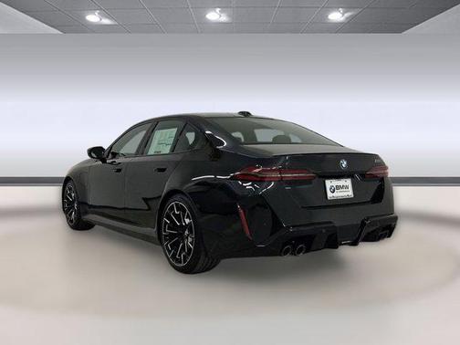 Black Sapphire Metallic 2026 BMW M5 Base